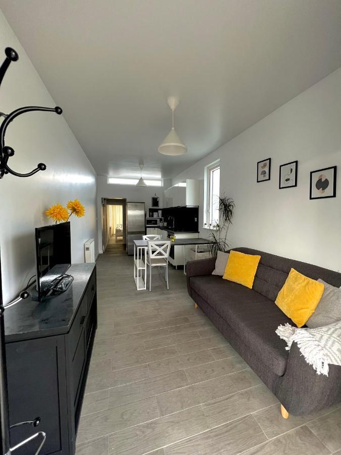 Newly Renovated 1 Bedroom Flat With Garden Pergola Ennis Buitenkant foto